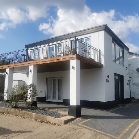 Tallets Apartment With Balcony & Parking Tewkesbury Exterior foto